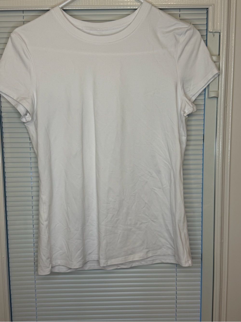 ALO Yoga Women's White Short Sleeve Crew Tee